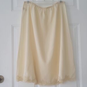 Wonder Maid Fine Lingerie Half Slip With Lace
